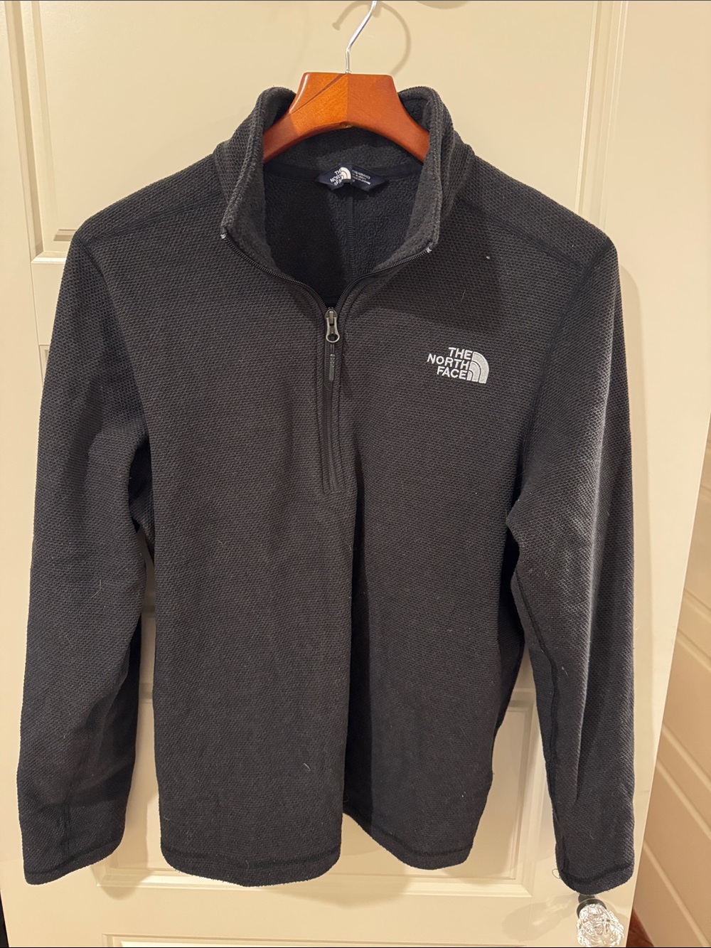 The North Face Black Lightweight Half-Zip Fleece Pullover